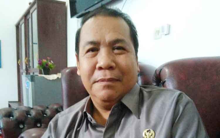 Wakil Ketua I DPRD Gumas  Pasar Tradisional Harus Jaga Kenyamanan Pembeli