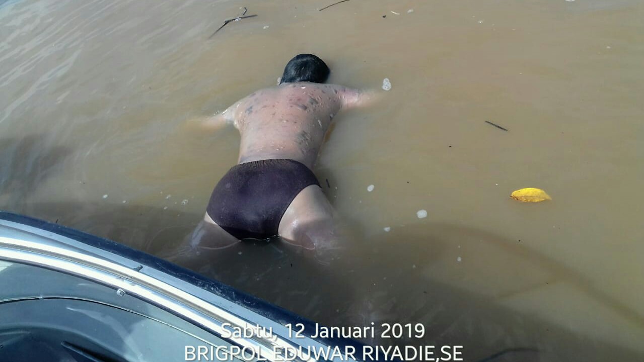 Selama Dua Hari Dilakukan Pencarian Warga Yang Tenggelam Di Das Barito Akhirnya Ditemukan