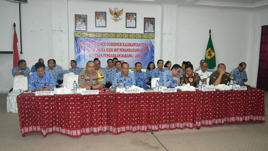 Pemkab Gumas Gelar Video Converence Penandatanganan Kontrak Pengadaan Barang dan Jasa 2019