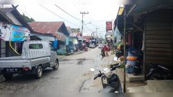 Aktivitas Pasar Subuh Bikin Rugi Pedagang Pasar Baru