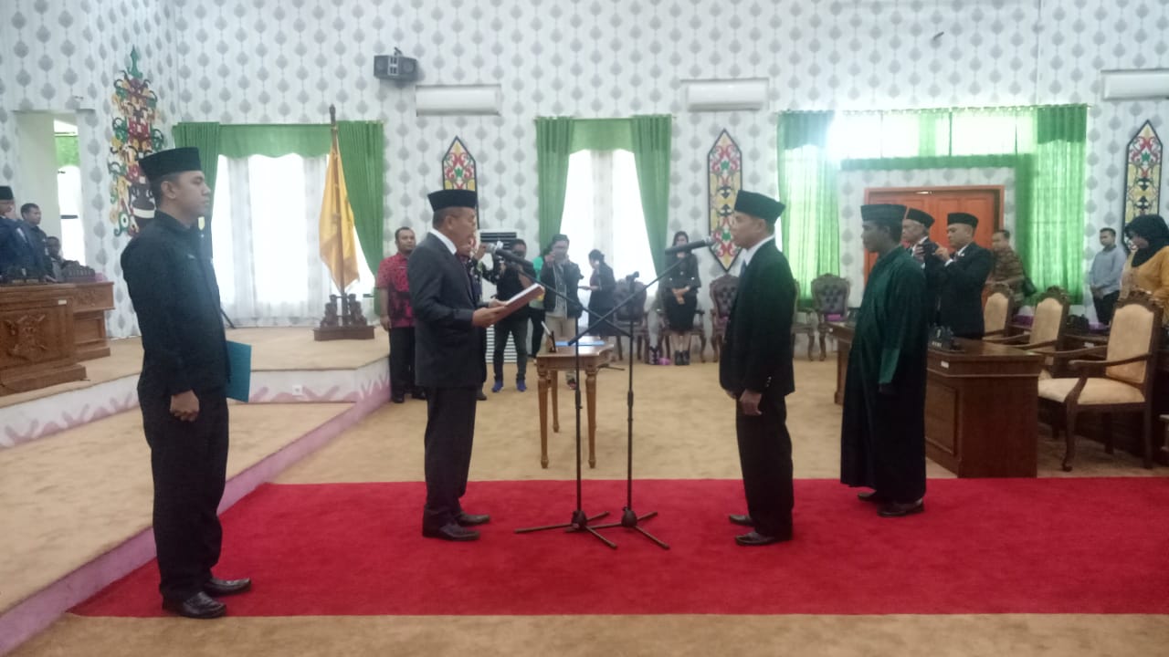 Dube Resmi Menjabat Sebagai PAW Anggota DPRD