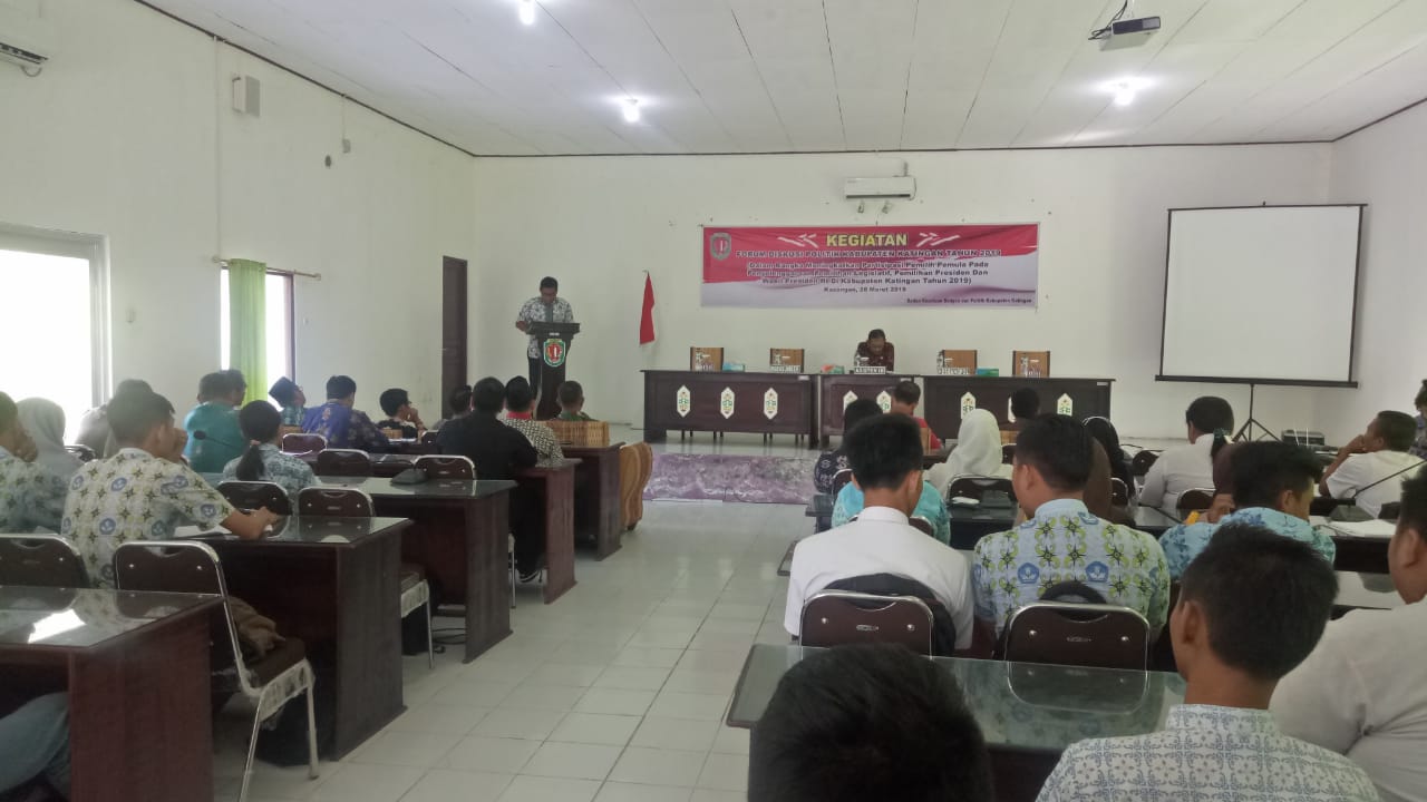 Pelajar di Katingan Ikuti Kegiatan Forum Diskusi Politik