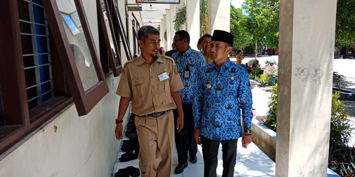Walikota Fairid ingin Sekolah Tingkat SD/SMP Sudah Berbasis Digital
