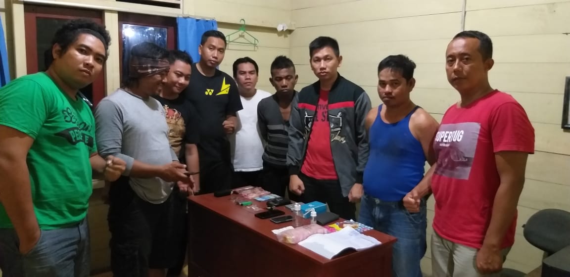 Dua Tersangka Pengedar Narkoba di Tumbang Manggu di Ringkus Dua Tersangka Pengedar Narkoba di Tumbang Manggu di Ringkus