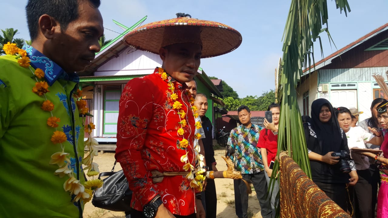 Supian Hadi Berjanji Akan Usulkan Pendirian Tower Seluler
