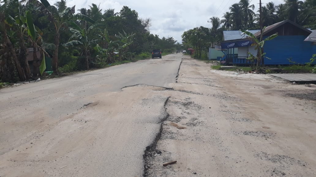 Warga Desa Ujung Pandaran Berharap Jalan Menuju Objek Wisata Diperbaiki