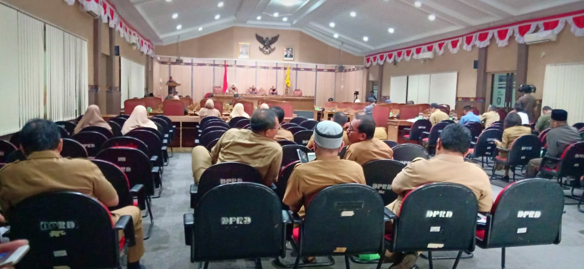 Enam Praksi Desak Ketua DPRD Bentuk Pansus Terkait Dana Silva 200 Miliar