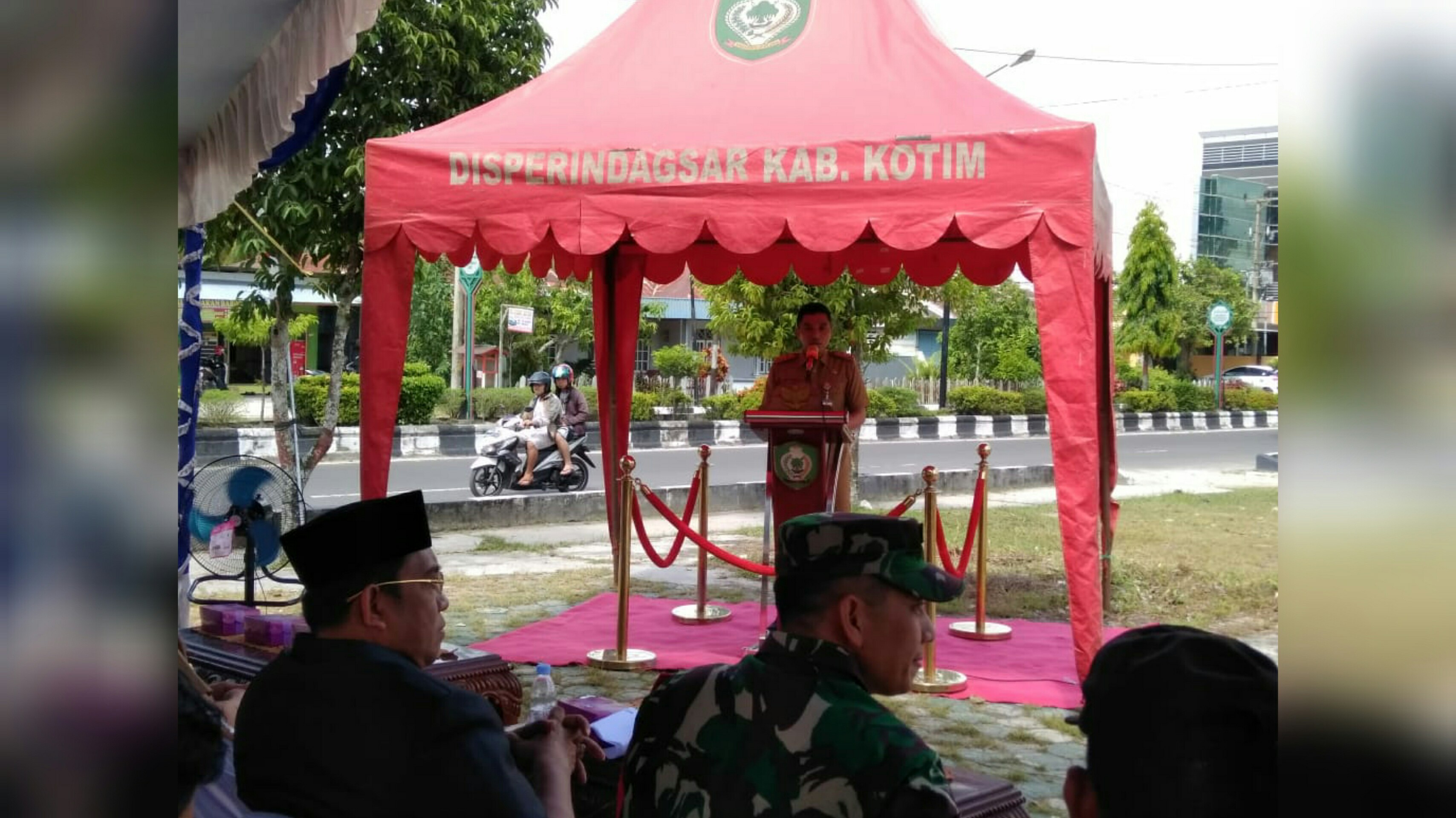 Jelang Ramadan Bupati Kotim Buka Pasar Penyimbang