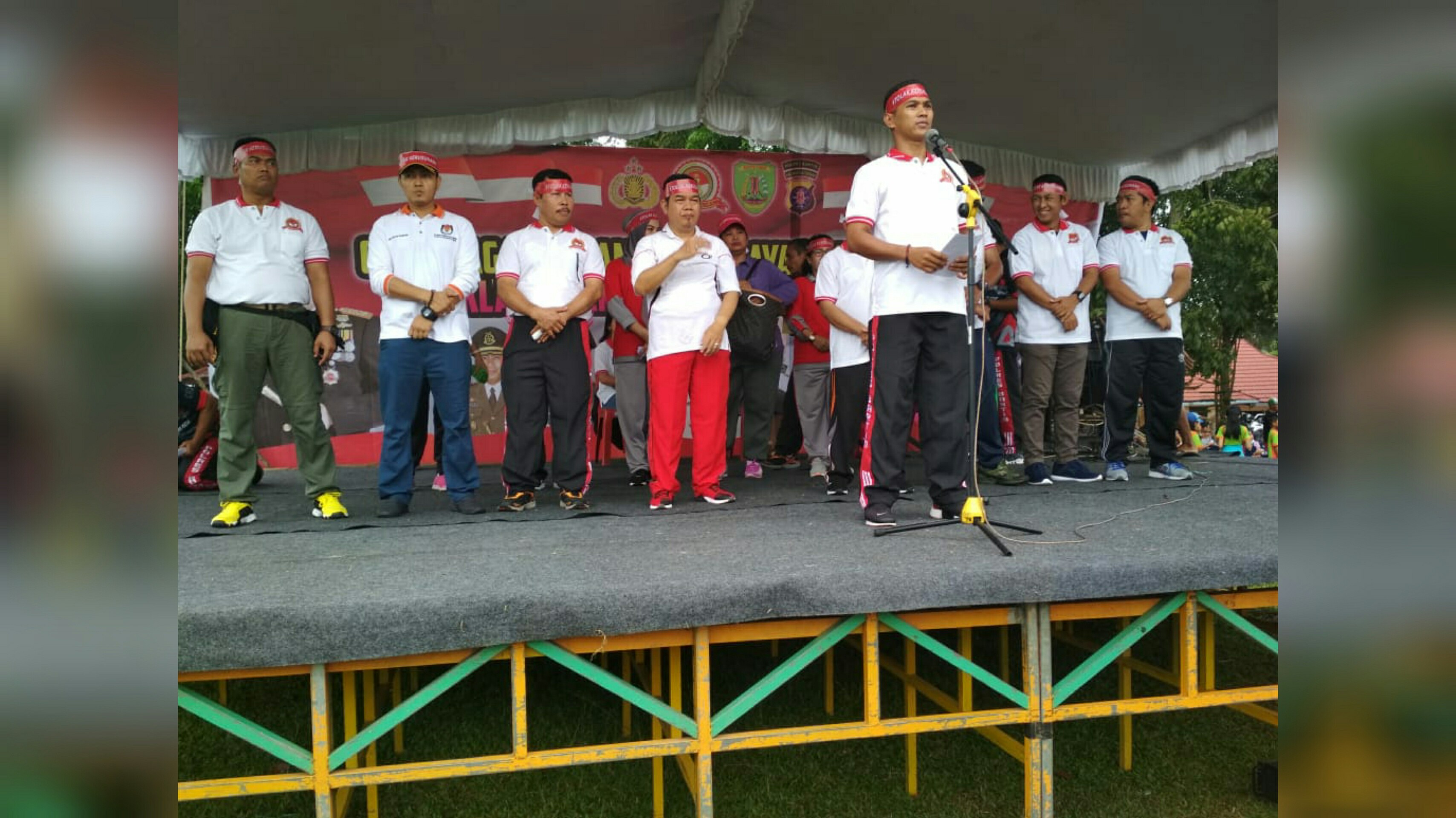 HUT Bhayangkara Ke-73 Polres Bartim Gelar Gerak Jalan Bersama