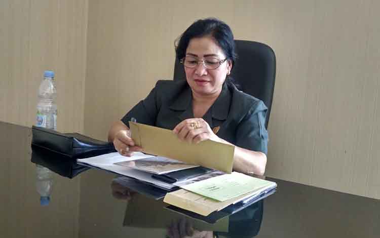 Ini Pinta Politikus Perempuan Ini Kepada Bupati dan Wabup Gunung Mas Ini Pinta Politikus Perempuan Ini Kepada Bupati dan Wabup Gunung Mas