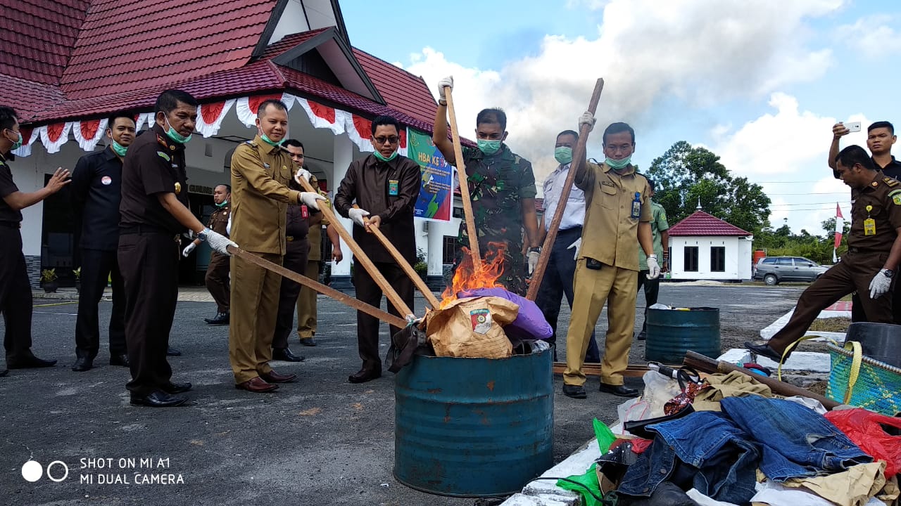 Jaya S. Monong Ikut Musnahkan Barang Bukti Narkoba, Miras hingga Senjata Api