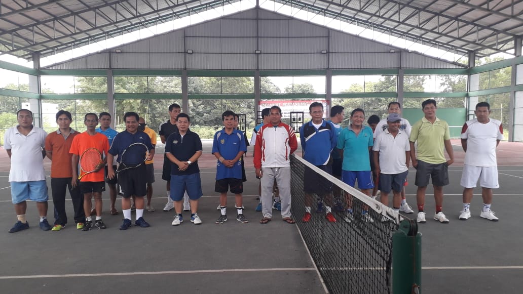 Bupati Ampera Jalin Silatuhrahmi Melalui Olahraga Tenis 