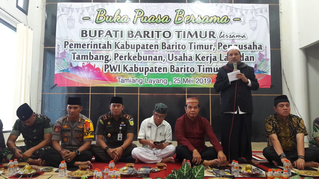 Bupati Undang Pelbagai Kalangan Buka Puasa Bersama Bupati Undang Pelbagai Kalangan Buka Puasa Bersama