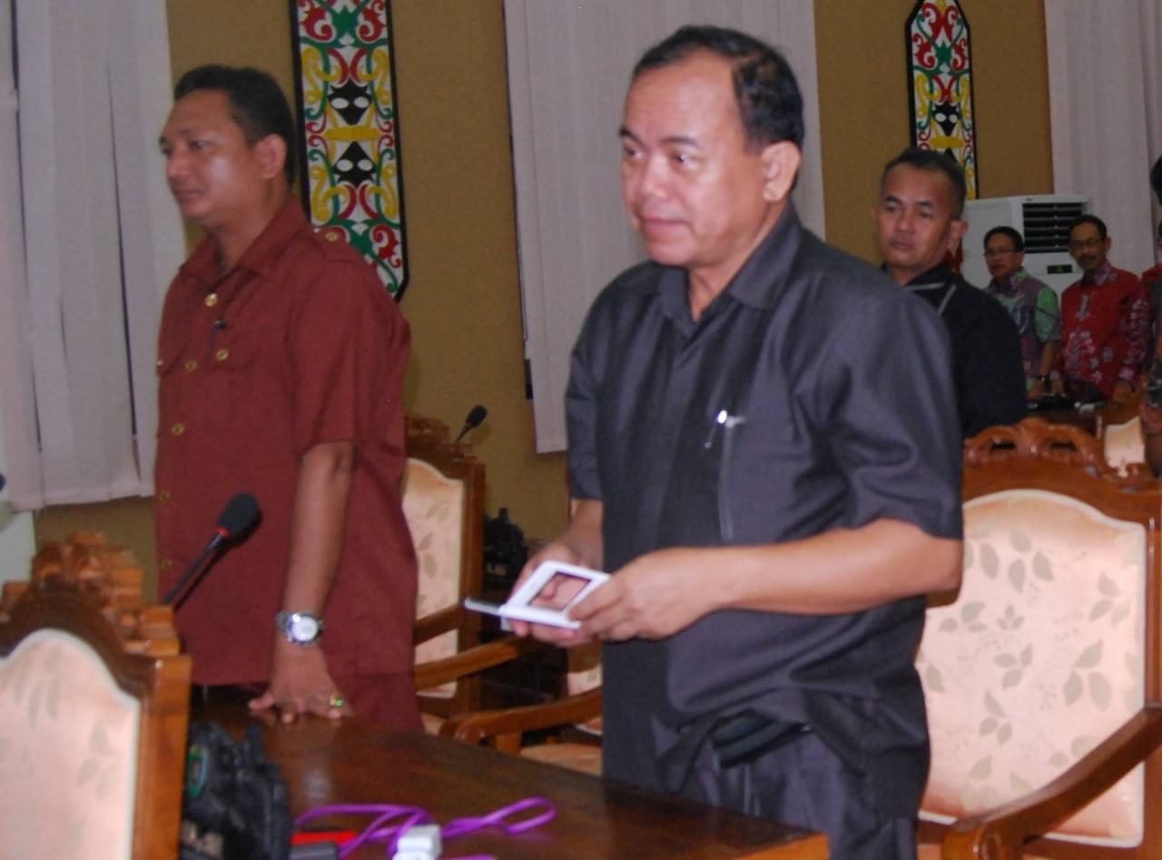 DPRD Apresiasi Kinerja Disdukcapil Katingan DPRD Apresiasi Kinerja Disdukcapil Katingan