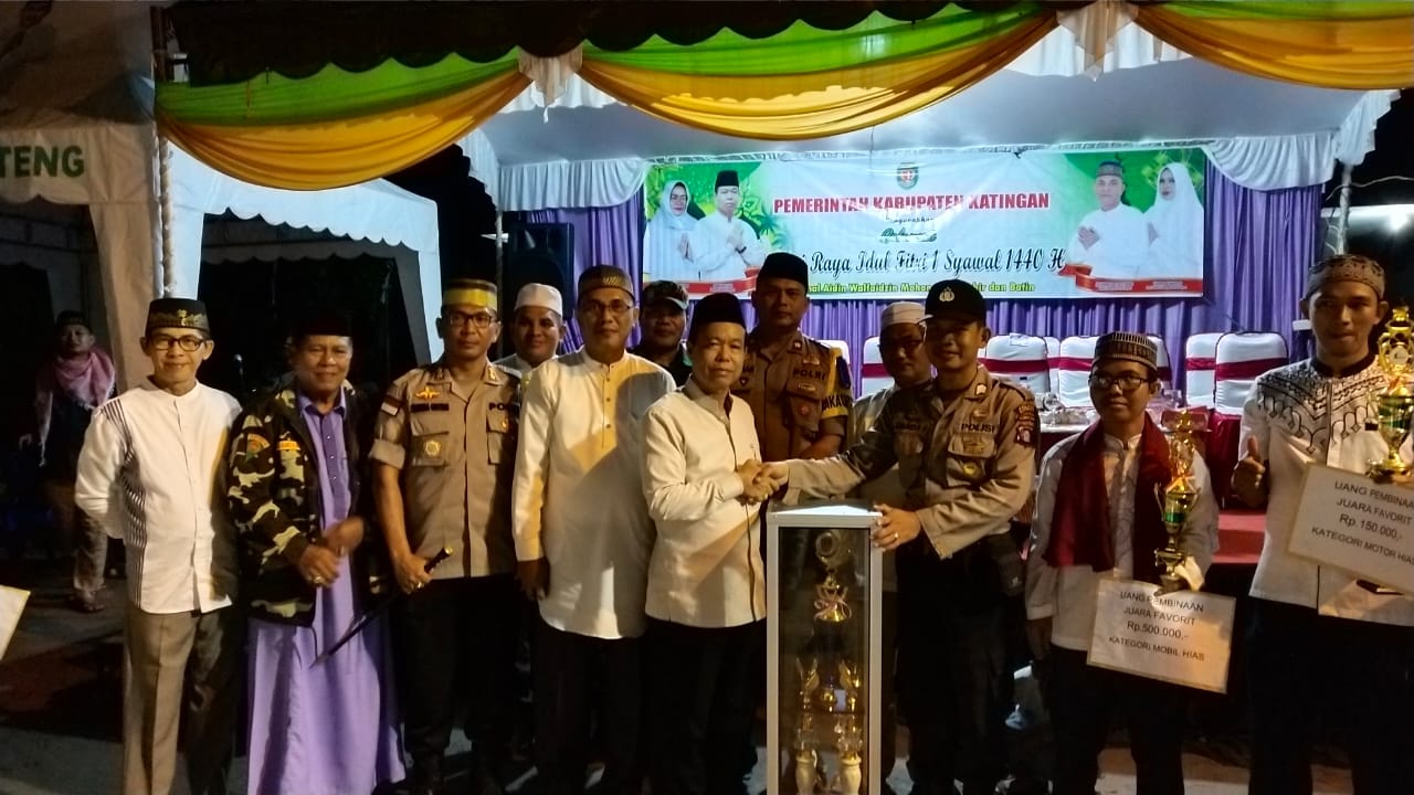 Lomba Mobil dan Motor Hias Meriahkan Malam Takbiran