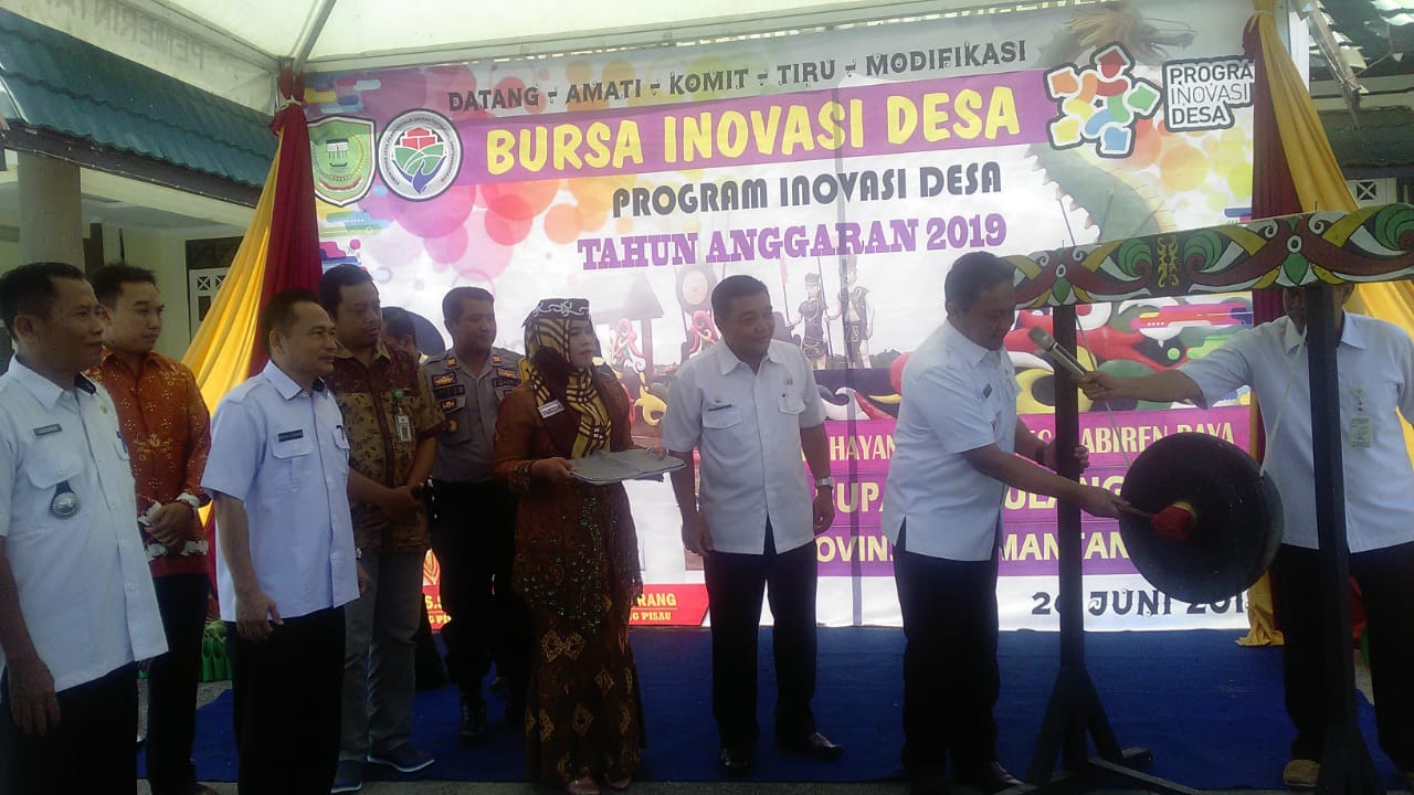 Bupati Buka Bursa Inovasi Desa Klaster II Bupati Buka Bursa Inovasi Desa Klaster II