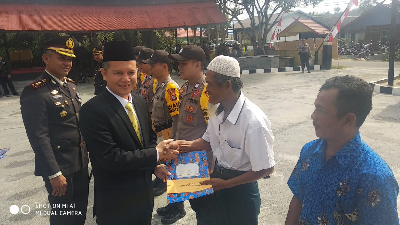 Pemerintah Akan Perkuat Poskamling di Gunung Mas Pemerintah Akan Perkuat Poskamling di Gunung Mas