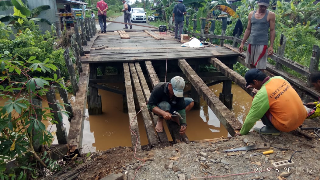 Pemkab Perbaiki 50 Jembatan Rusak di Pulpis Pemkab Perbaiki 50 Jembatan Rusak di Pulpis