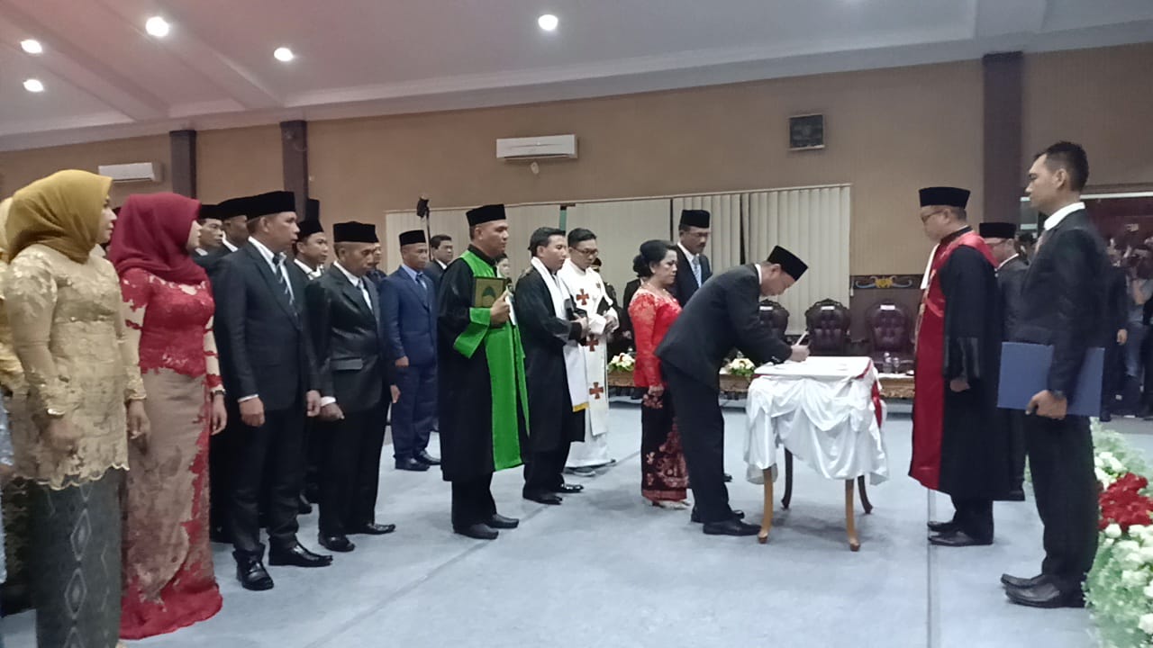 Sudah Ucap Sumpah 40 Anggota DPRD Kotim Baru Sah Jadi Wakil Rakyat