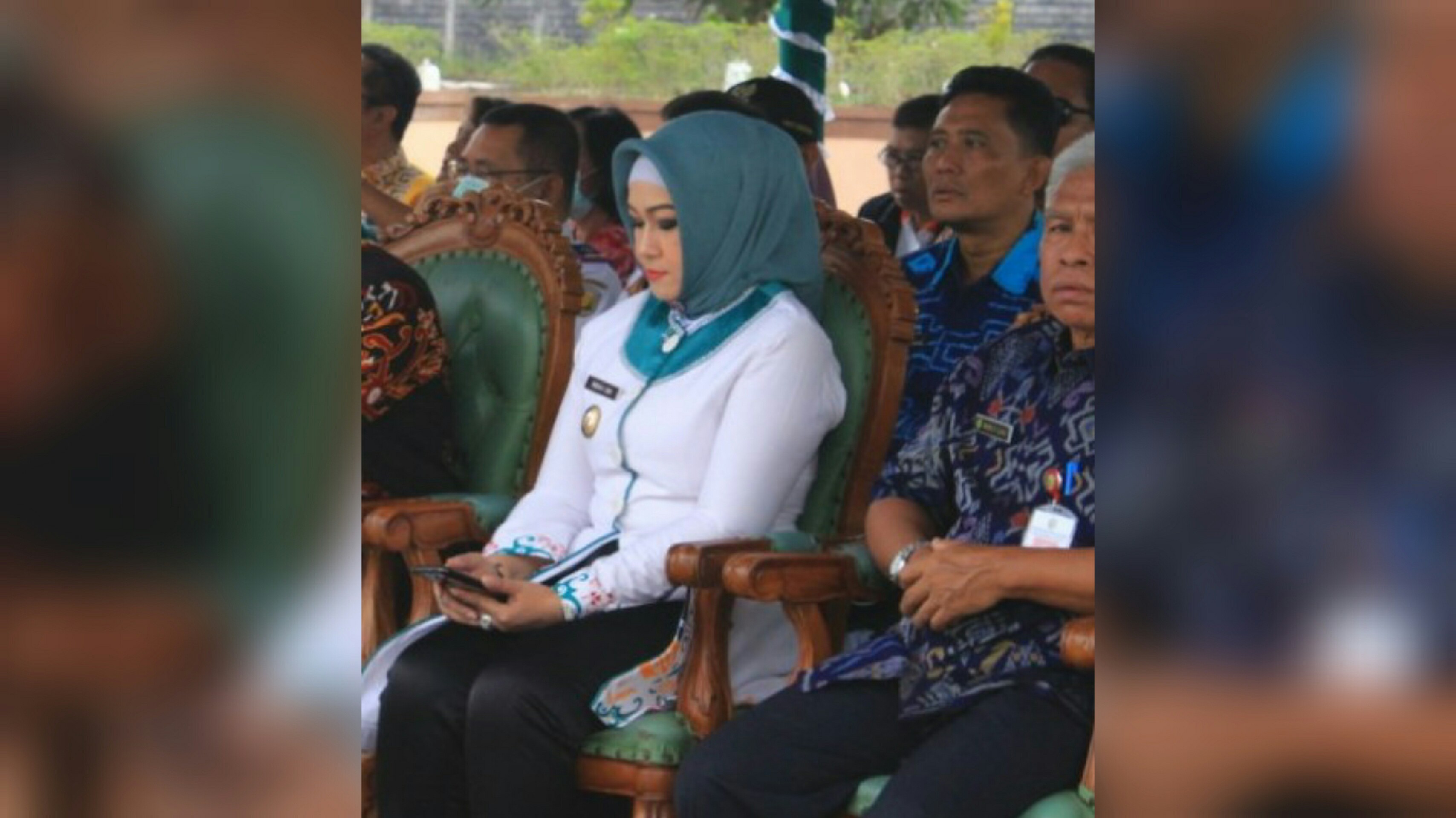 Kurangi Aktivitas di Luar Rumah
