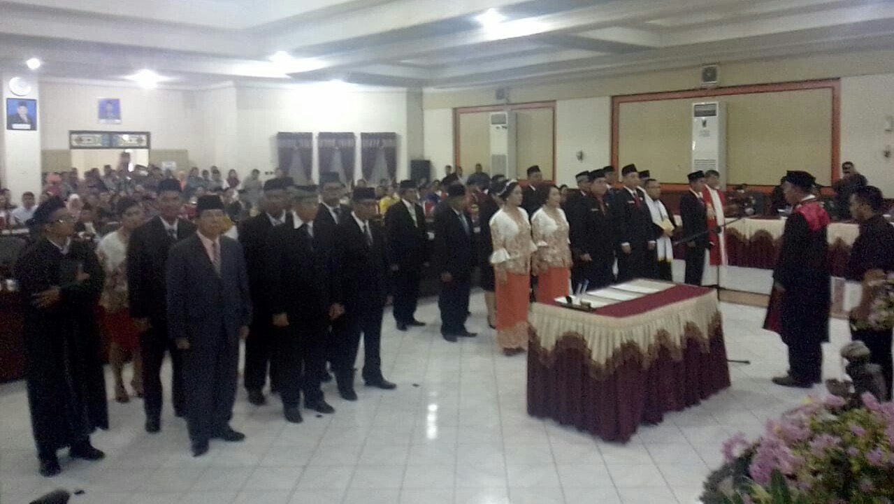 25 Anggota DPRD Barito Timur Resmi Bertugas