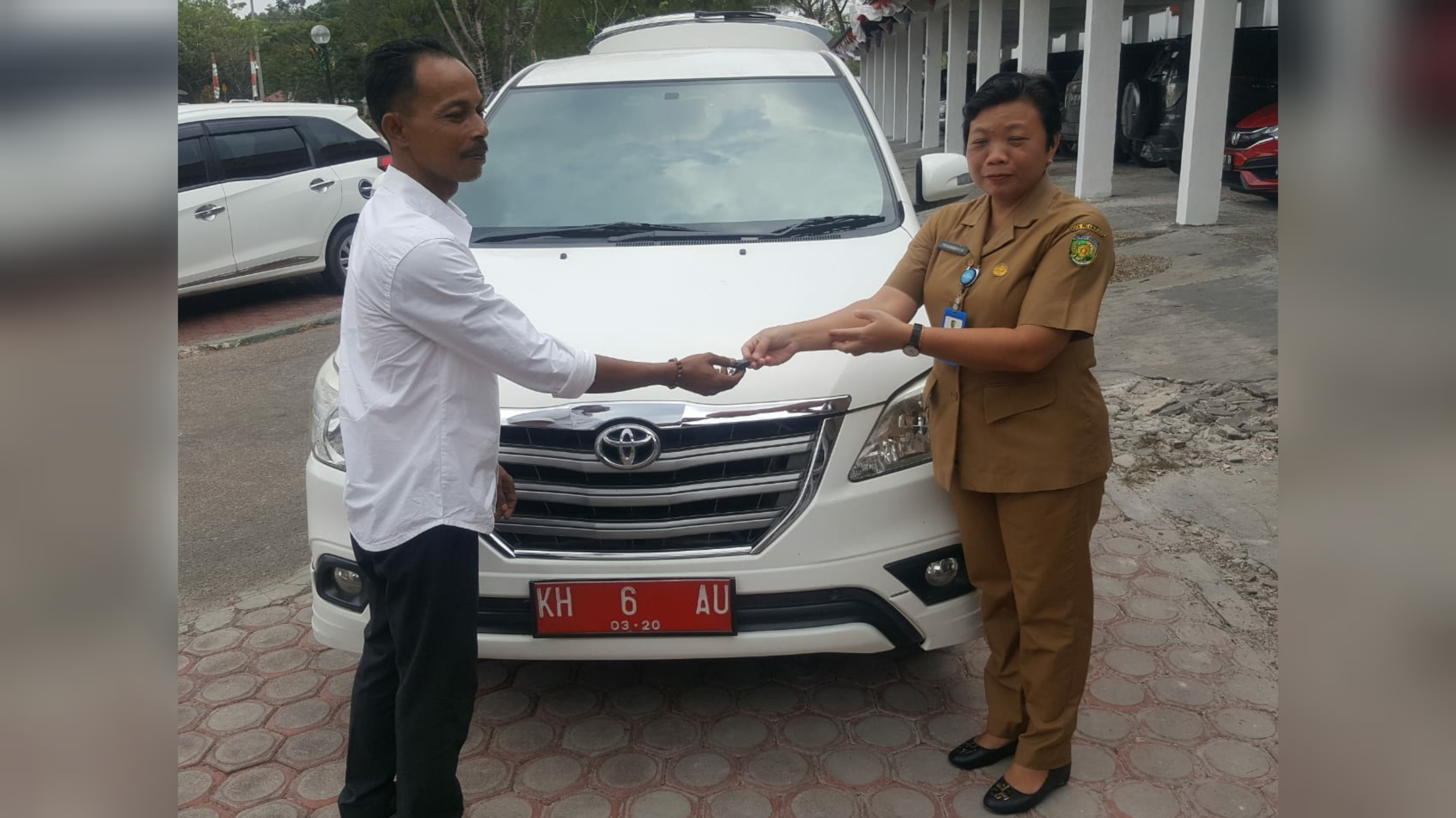 Mantan Wakil Ketua DPRD Kembalikan Mobil Dinas
