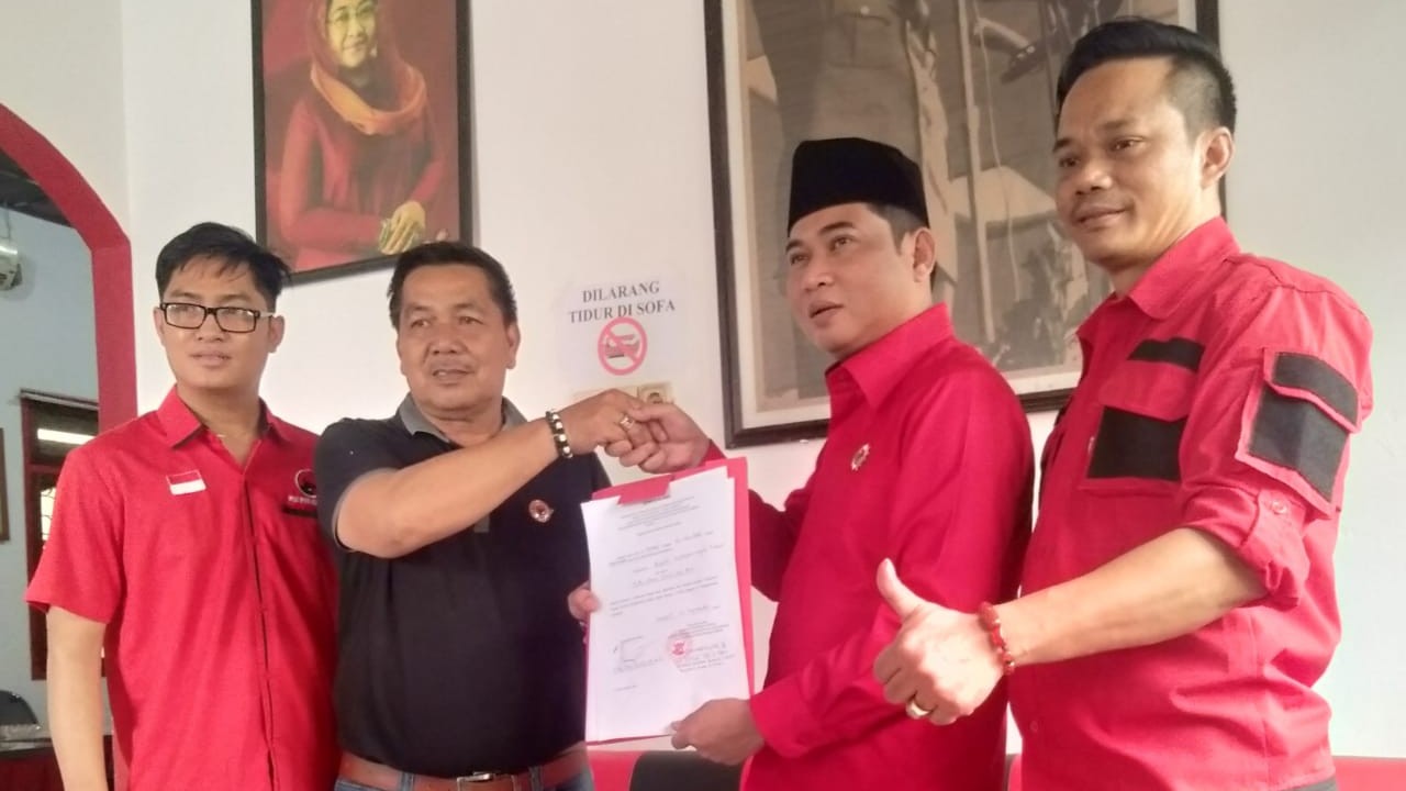 Siap Jadi Bupati Kotim, Jhon Krislie Daftar Ke PDI Perjuangan
