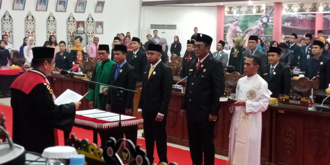 Pimpinan Definitif DPRD Palangka Raya Dilantik