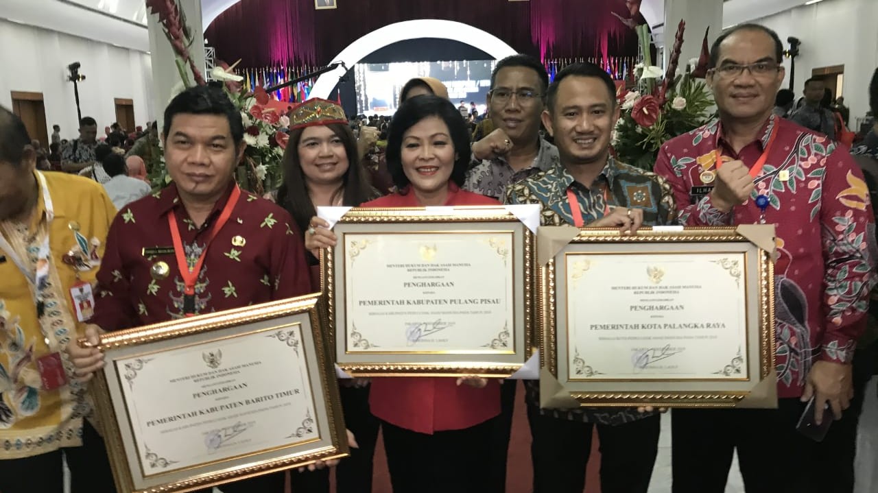 Pemkab Bartim Dapat Penghargaan Dari Kementrian Hukum dan Ham