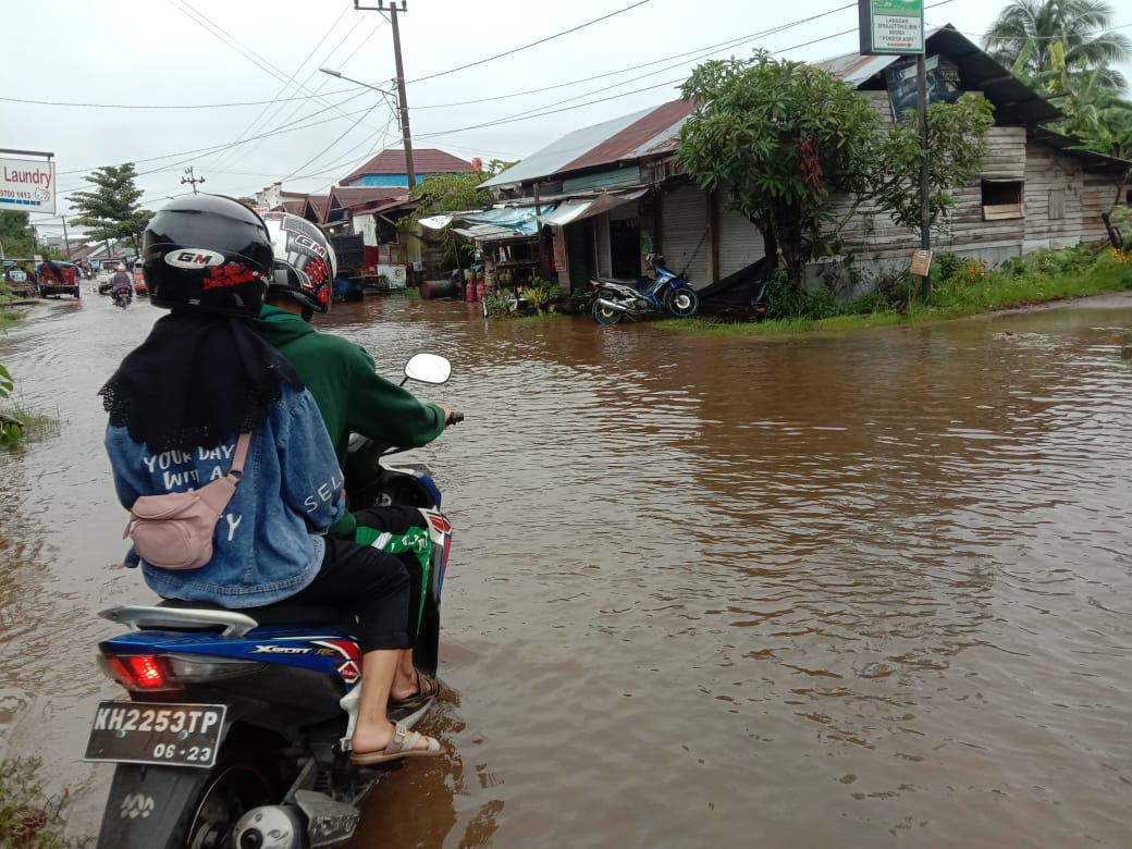 Walikota Berkomitmen Normalisasi Semua  Saluran Drainase