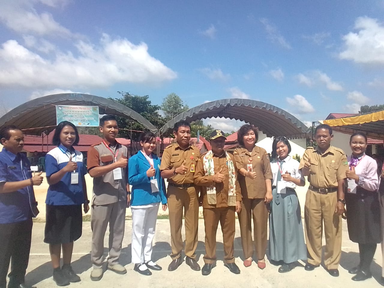 Ratusan Siswa SMK Bartim Jalani Prakerin Selama Tiga Bulan Ratusan Siswa SMK Bartim Jalani Prakerin Selama Tiga Bulan