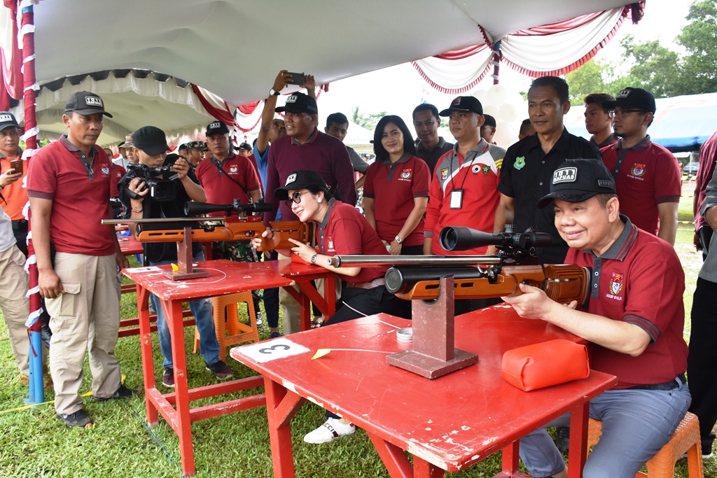 Reses di Kapuas, Ini Pesan Ary Egahni di Kejuaraan Menembak Nasional Open Dandim Cup II Reses di Kapuas, Ini Pesan Ary Egahni di Kejuaraan Menembak Nasional Open Dandim Cup II