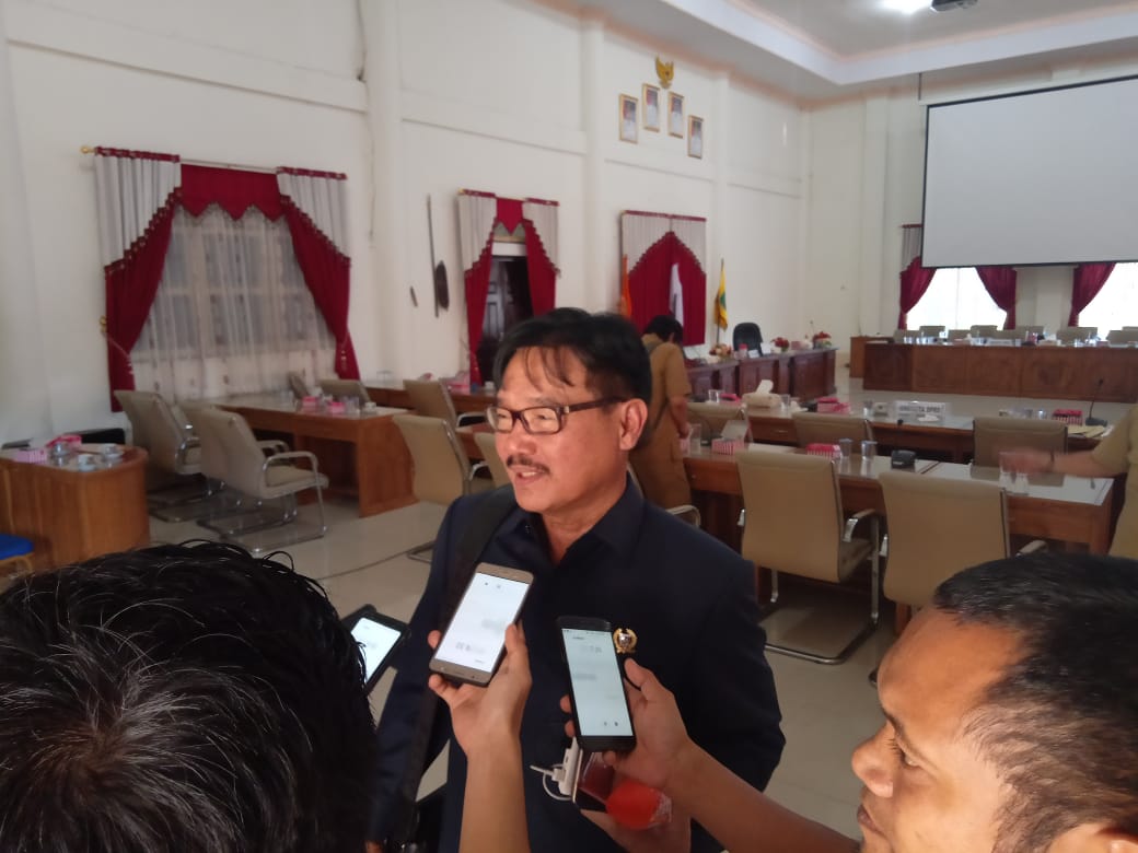 Rencana Pelantikan Dikritisi Ketua DPRD Barsel