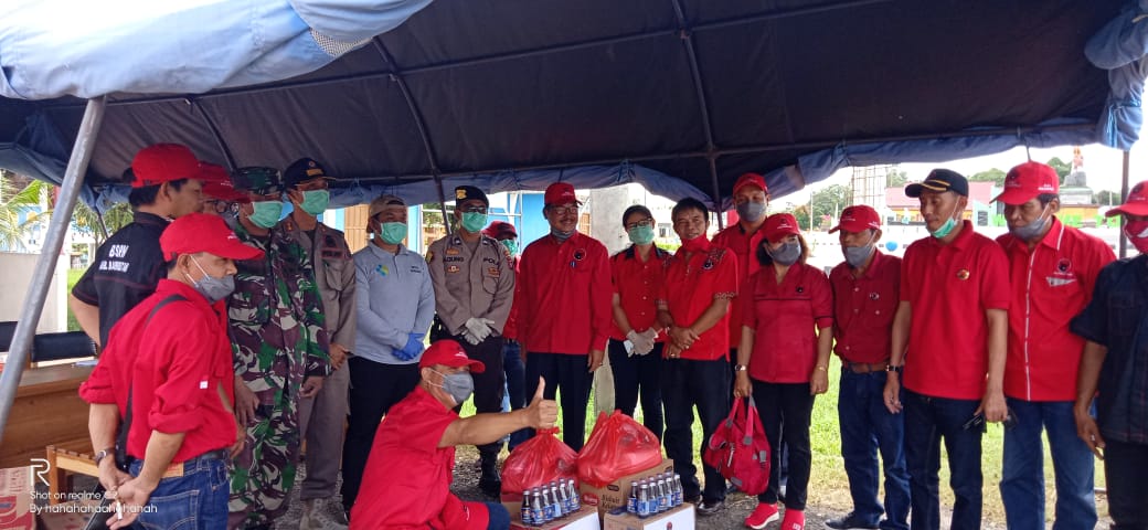 PDI Perjuangan Barsel Sambangi Posko Pantau Covid-19 PDI Perjuangan Barsel Sambangi Posko Pantau Covid-19