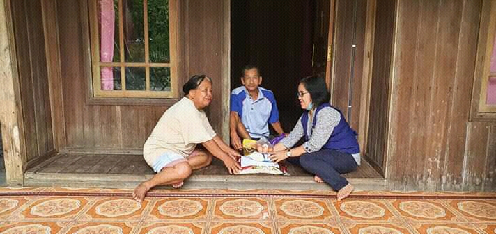 Ringankan Beban Warga, Anggota DPRD Ini Beri Bantuan