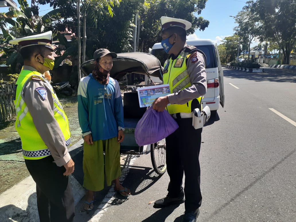Ini Pesan Polres Kapuas Seraya Beri Bantuan Sembako