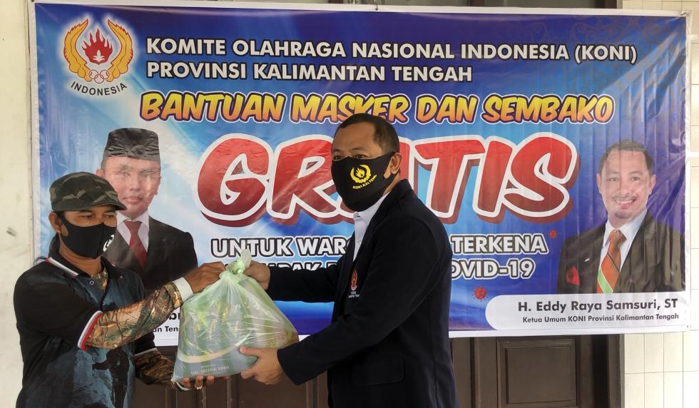 KONI Kalteng Tunjukan Aksi Solidaritas, Ratusan Sembako Dibagikan