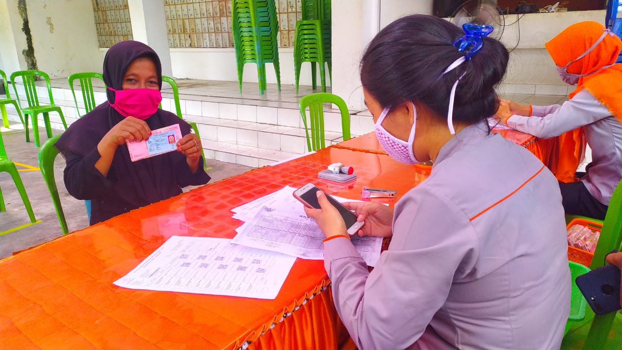 Warga Panarung Mulai Rasakan Manfaat BST Kemensos RI