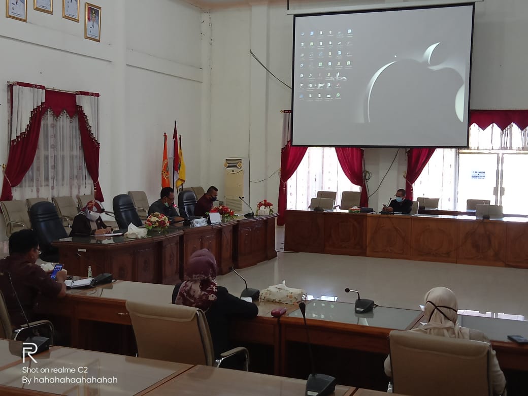 Terkait Bansos, Wakil Rakyat Cecar Pemkab Barsel