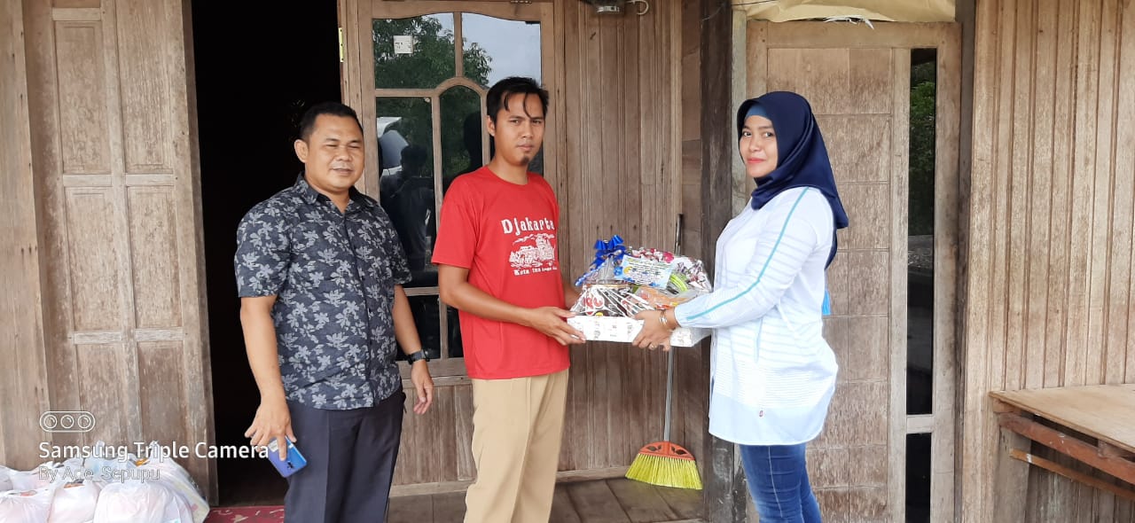 Anggota Dewan Ini Berbagi Berkah Saat Pandemi 