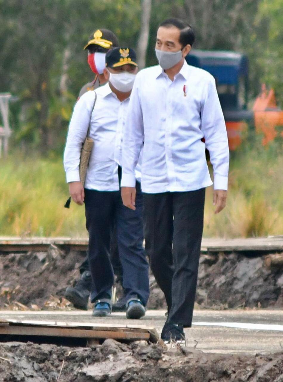 Presiden Joko Widodo Bantu Dua Alat PCR untuk Kalteng