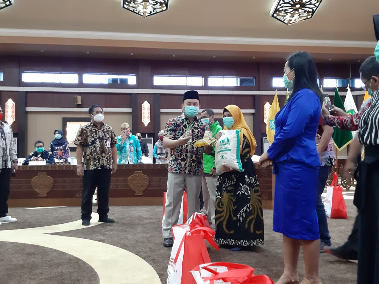 Launching Bansos Tahap II, Ini Pinta Sugianto Sabran