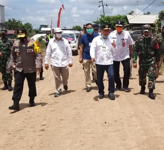 Sugianto Sabran Janjikan Peningkatan Jalan Desa Gadabung