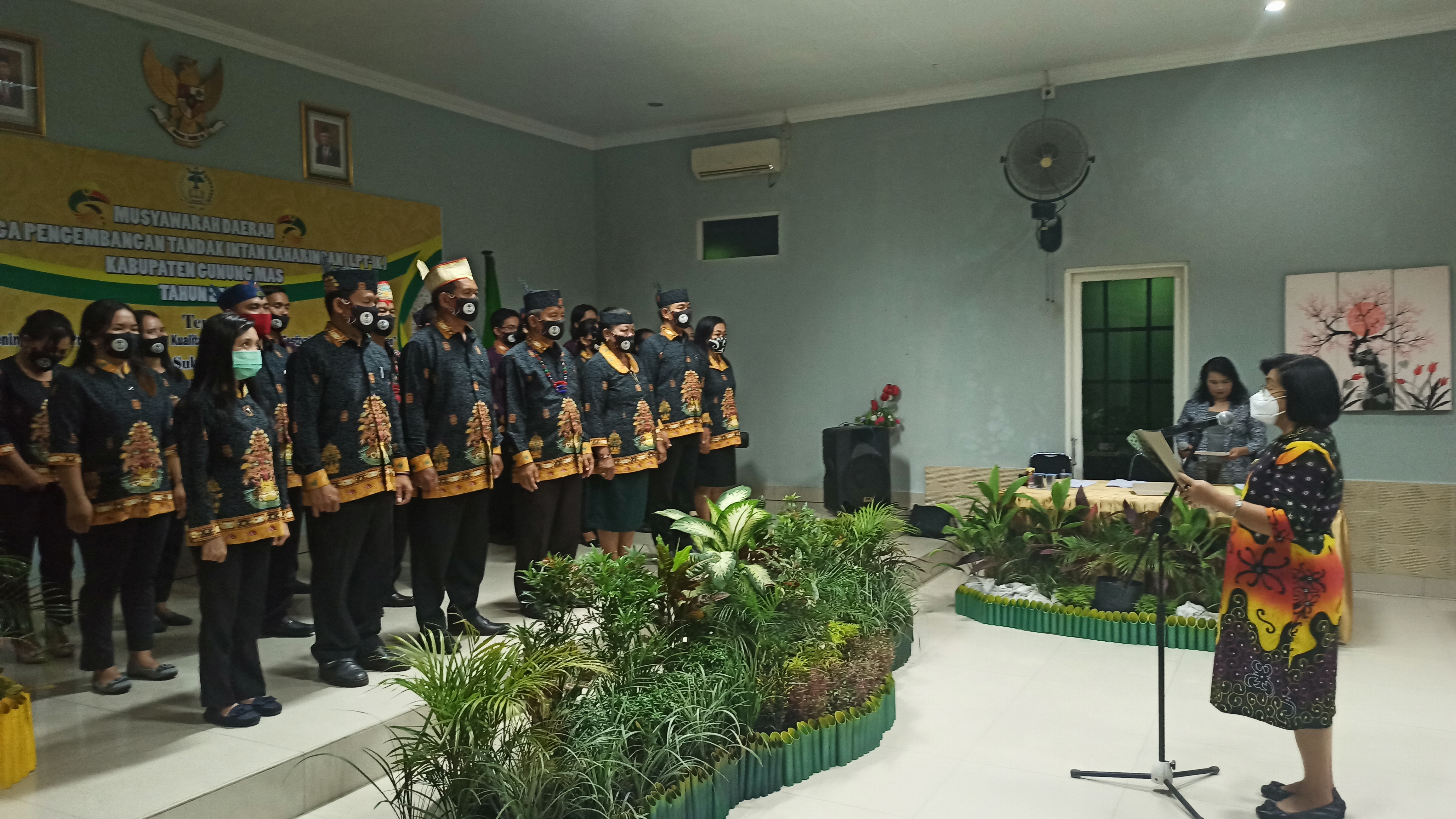 Terpilih Aklamasi, Polie L. Mihing Ketuai LPT-IK Gumas Terpilih Aklamasi, Polie L. Mihing Ketuai LPT-IK Gumas