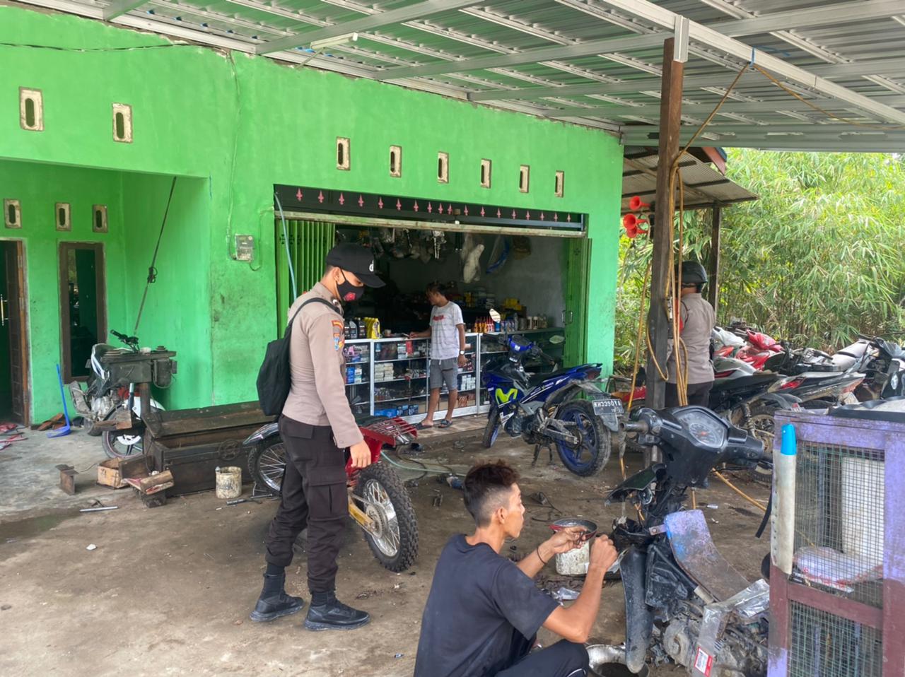 Ini Cara Polsek Sepang Edukasi Prokes Kepada Warganya