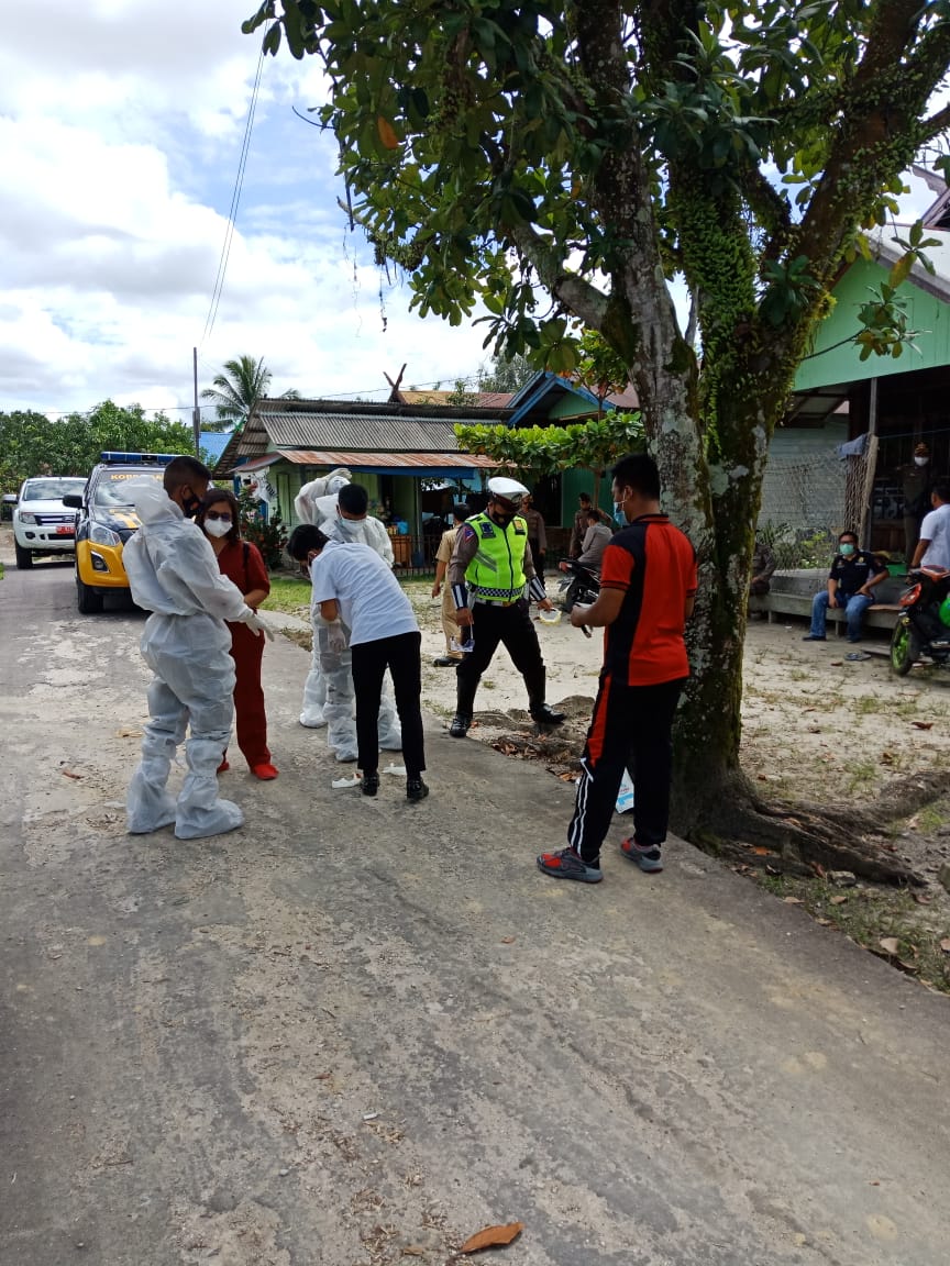 Penjemputan Pasien Covid-19 Dikawal Polisi