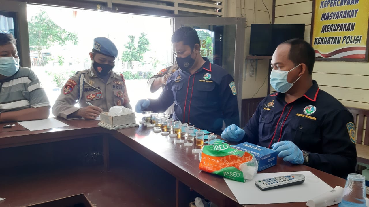Tidak Cuma Masyarakat, Internal Kepolisian Juga Dilakukan Tes Urine