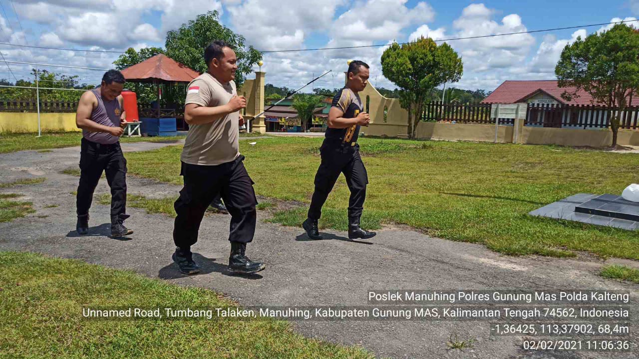 Ini Cara Polsek Manuhing Tingkatkan Kebugaran Personelnya
