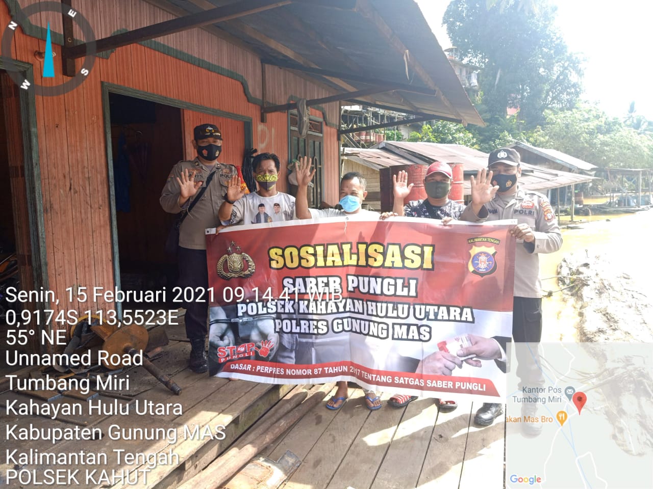 Melalui Media Spanduk, Polsek Kahut Sosialisasikan Saber Pungli