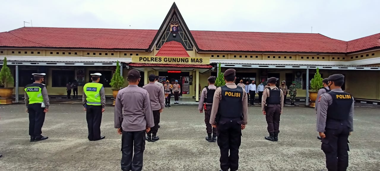 Jelang Putusan Sidang MK, Polres Gumas Gelar Apel Patroli Skala Besar Jelang Putusan Sidang MK, Polres Gumas Gelar Apel Patroli Skala Besar